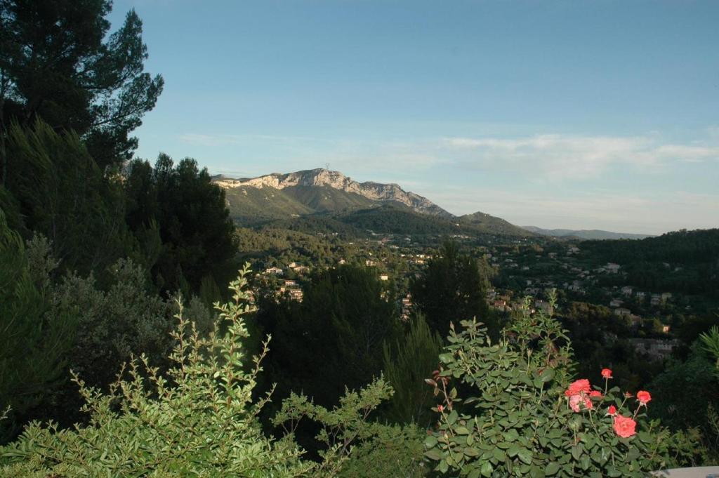 Villa Manon Auriol Esterno foto